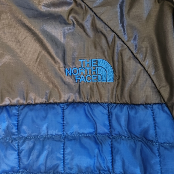 The North Face Men's Large Blue & Gray Jacket - Picture 3 of 7